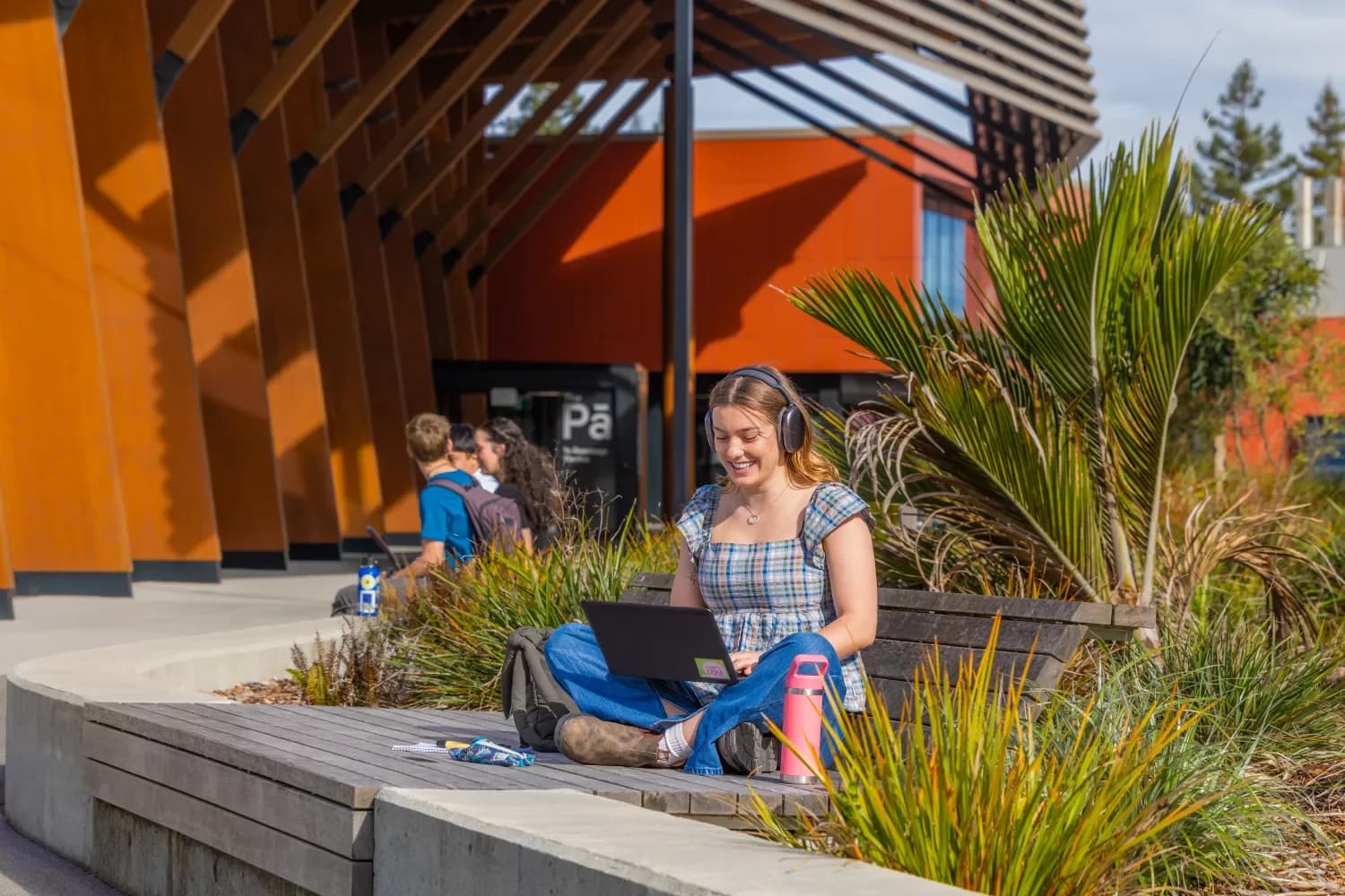 University of Waikato (Te Whare Wānanga o Waikato) campus cover
